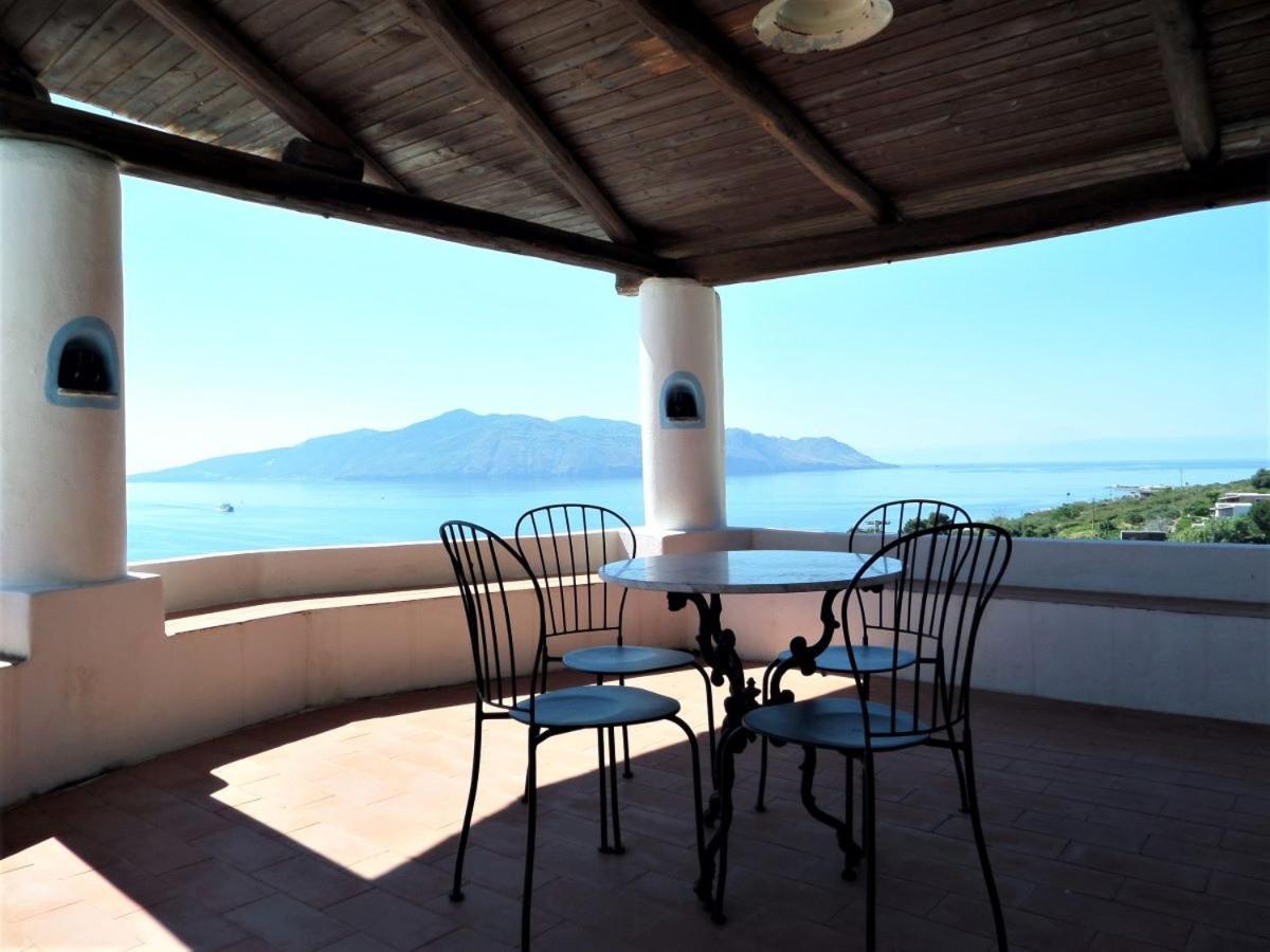 Case Al Mare - Terrazzi Panoramici E Ampio Giardino 圣马丽娜－萨利娜 外观 照片