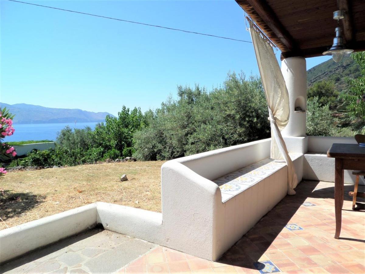 Case Al Mare - Terrazzi Panoramici E Ampio Giardino 圣马丽娜－萨利娜 外观 照片