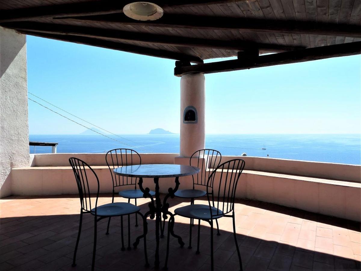 Case Al Mare - Terrazzi Panoramici E Ampio Giardino 圣马丽娜－萨利娜 外观 照片